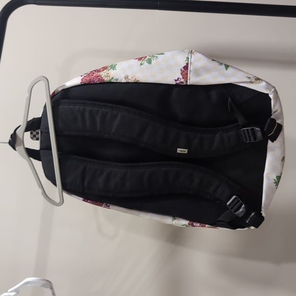 Backpack - Picture 4 of 4